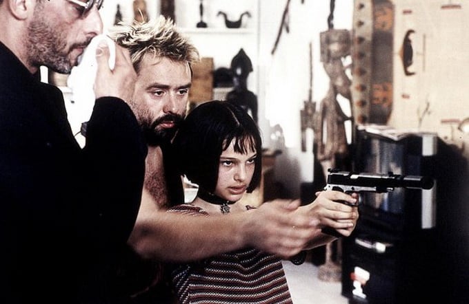 Behind the Scenes of the Famous Movies Behind the Scenes of the Famous Movies