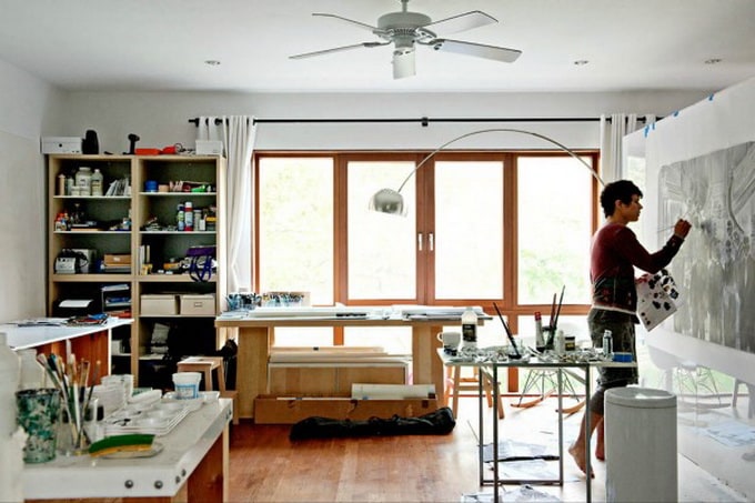 neat-two-story-house-in-williamsburg-1-600x903
