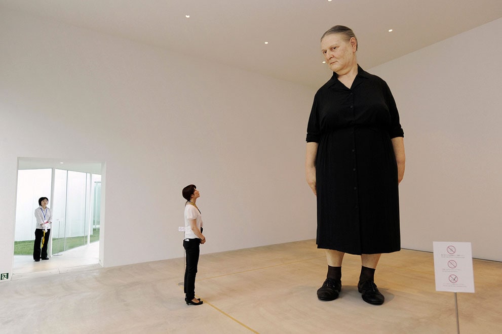  Mind Boggling Hyper realistic Sculptures by Ron Mueck