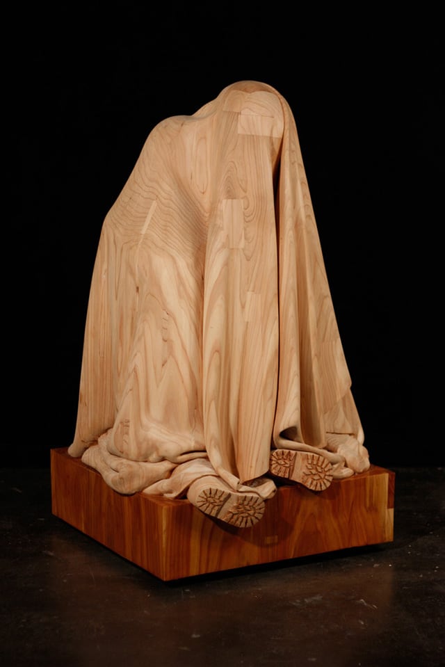 SCULPTURE-HYPER-REALISTIC-WOOD-WORKS-by-Dan-Webb-03