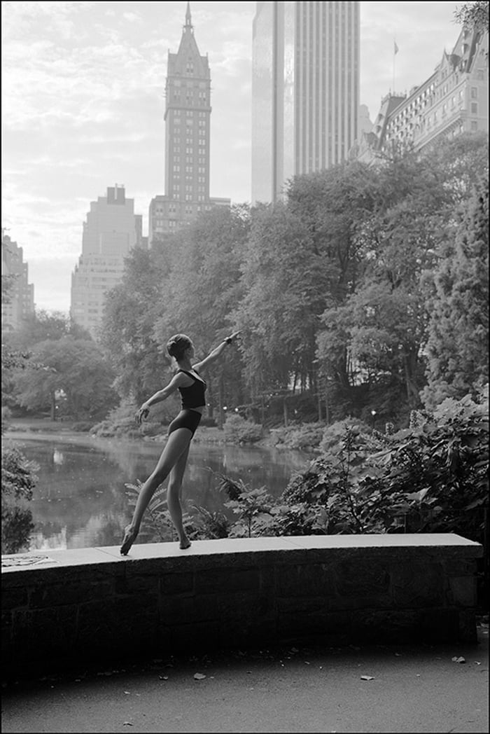 ballerinas_on_the_street_25