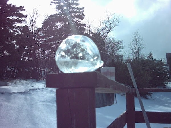 A+frozen+water+balloon.+-+The+30+Most+Amazing+Photos+Of+Frozen+Things+In+Honor+Of+The+Coldest+Morning+Of+The+21st+Century