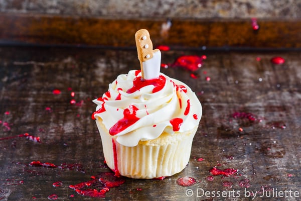 Blood-Splatter-Cupcakes-from-Desserts-by-Juliette