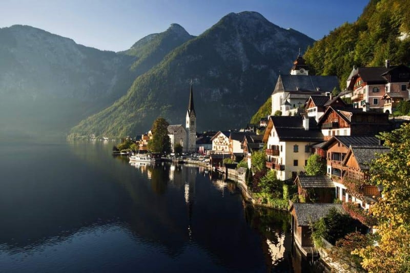14-Hallstatt-lake.jpg
