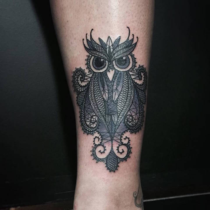 Elegantly detailed tattoos mimic the delicate lacework of embroidery Elegantly detailed tattoos mimic the delicate lacework of embroidery