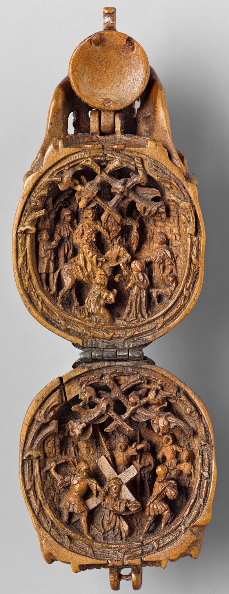 16th Century Tiny Boxwood Carvings That Fit in Your Hand > FREEYORK