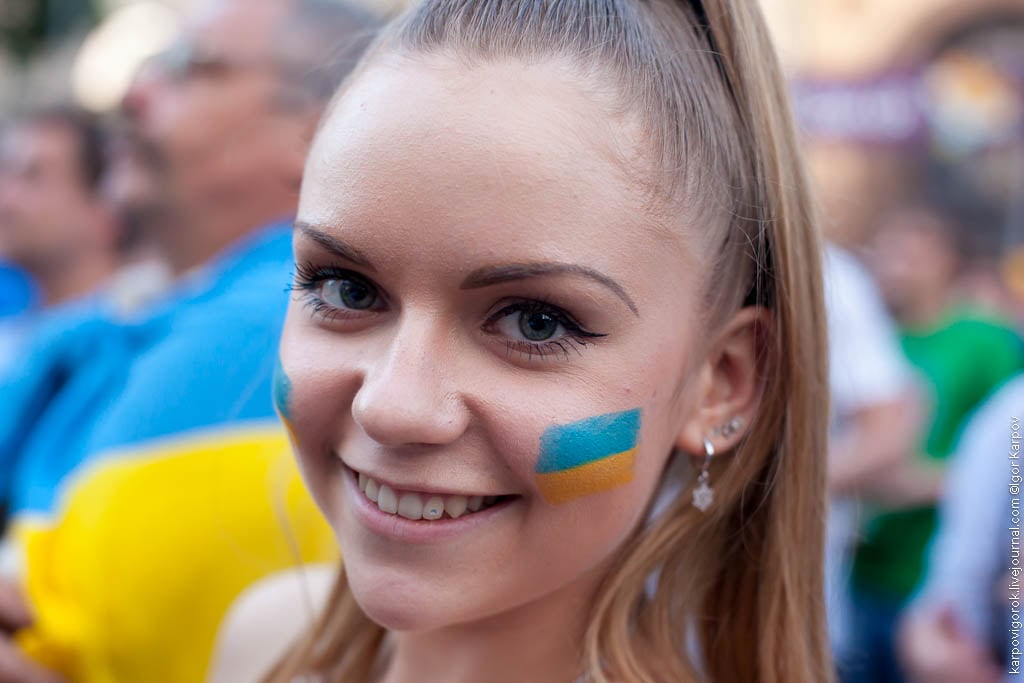 IMG 6961 Болельщицы на матче Украина Швеция