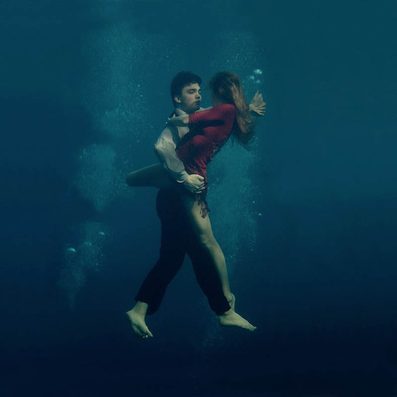 753 танго под водой