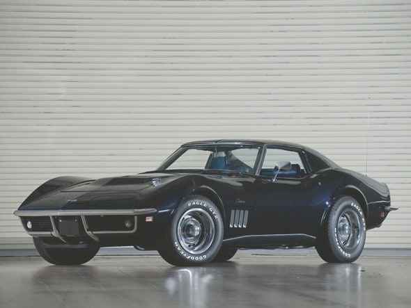 Engine: V8 - 426 hp Maximum speed: 225 km/h Acceleration 0-100 km/h in 6.3 seconds. Engine: V8 - 426 hp Maximum speed: 225 km/h Acceleration 0-100 km/h in 6.3 seconds.