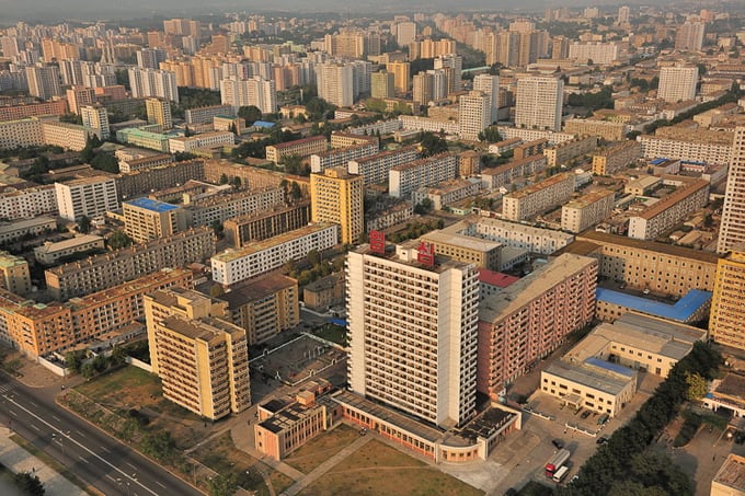 North Korea's Unseen Places by Debbie Pappyn & David De Vleeschauwer