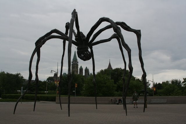 20 Strange Sculptures Around the World | FREEYORK