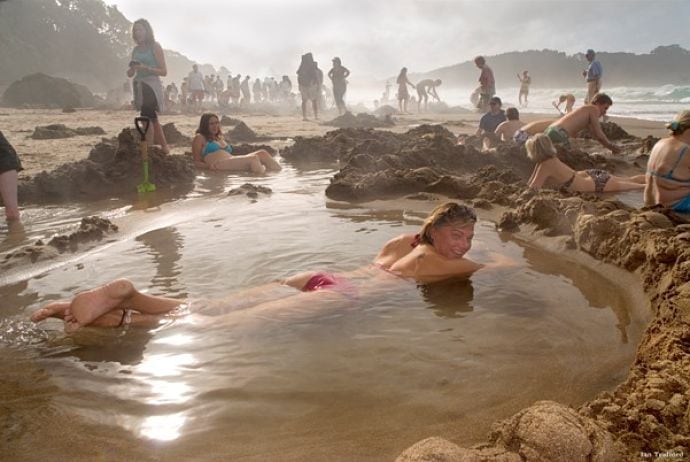 Hot-Water-Beach2_opt