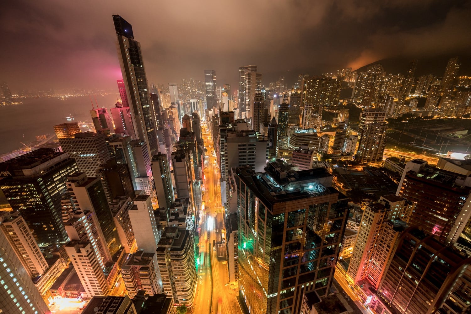 20 World's Most Beautiful Cities At Night | FREEYORK