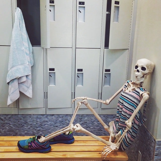 skeleton-daily-life-photography-5
