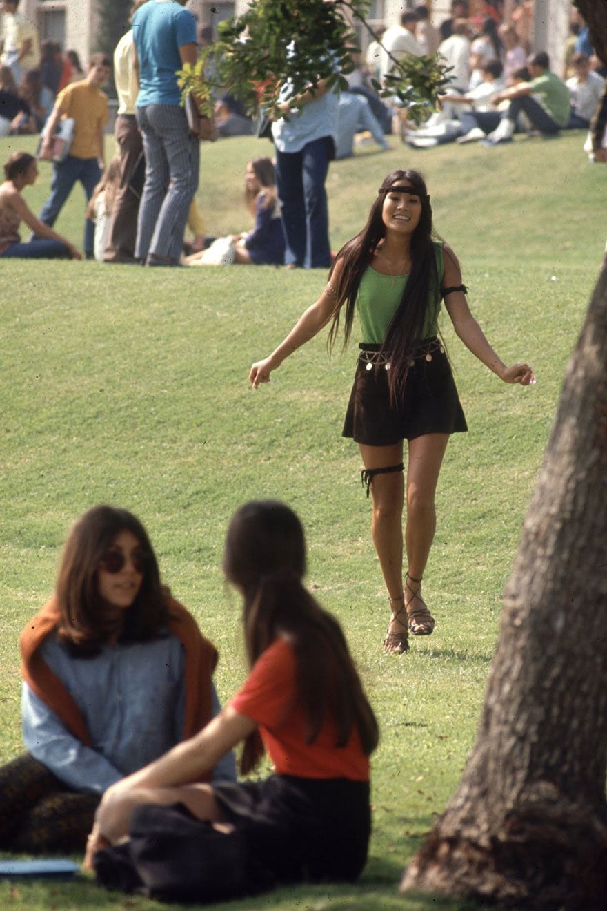 Amazing Photos Reveal What High School Students’ Fashion Looked Like Back In 1969 -retro, history, fashion photography Amazing Photos Reveal What High School Students’ Fashion Looked Like Back In 1969 -retro, history, fashion photography