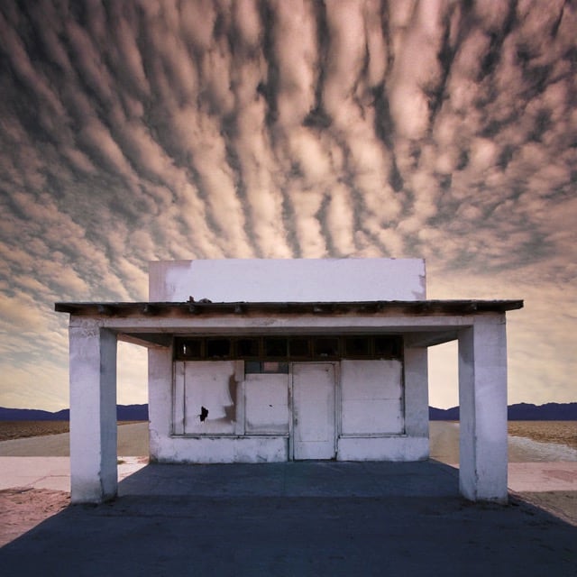 Abandoned-And-Isolated-Signs-of-Human-Beings-11
