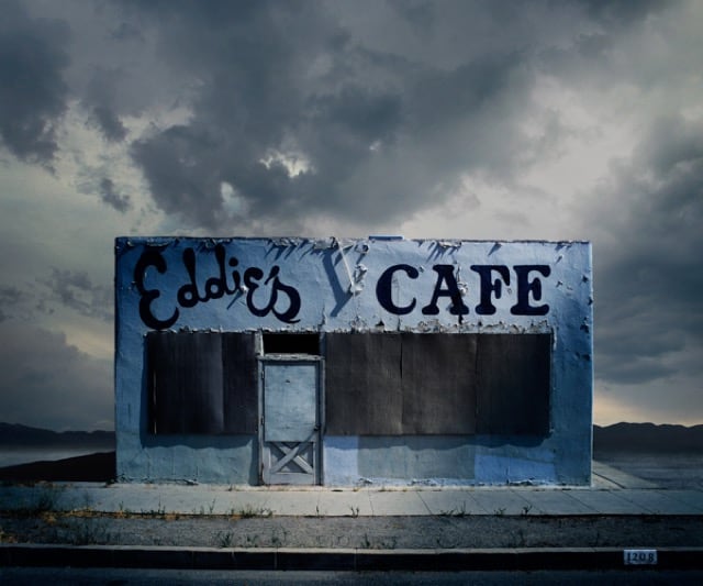 Abandoned-And-Isolated-Signs-of-Human-Beings-5