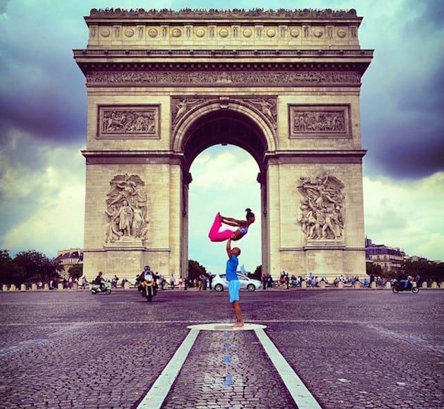 Gravity-Defying-Yoga-Poses-In-Photos_3