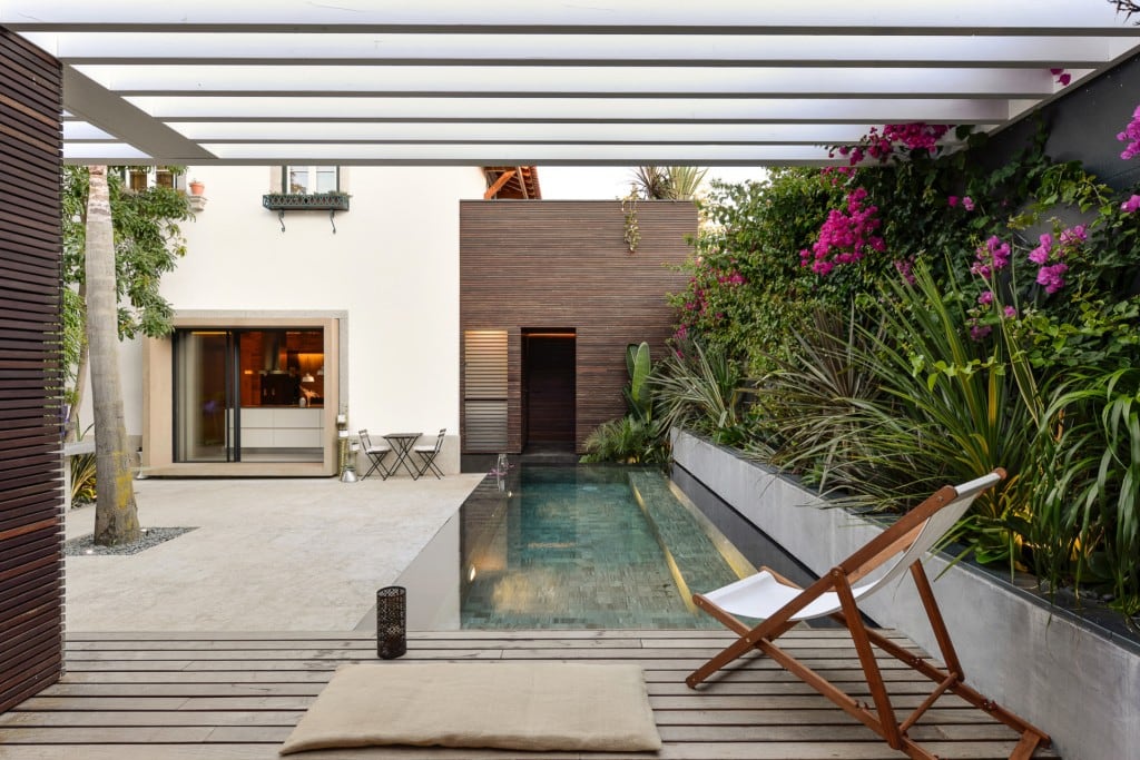 Harmonious-relationship-between-the-old-and-the-contemporary-architecture-House-in-Estoril-HomeWorldDesign-4-1024x683