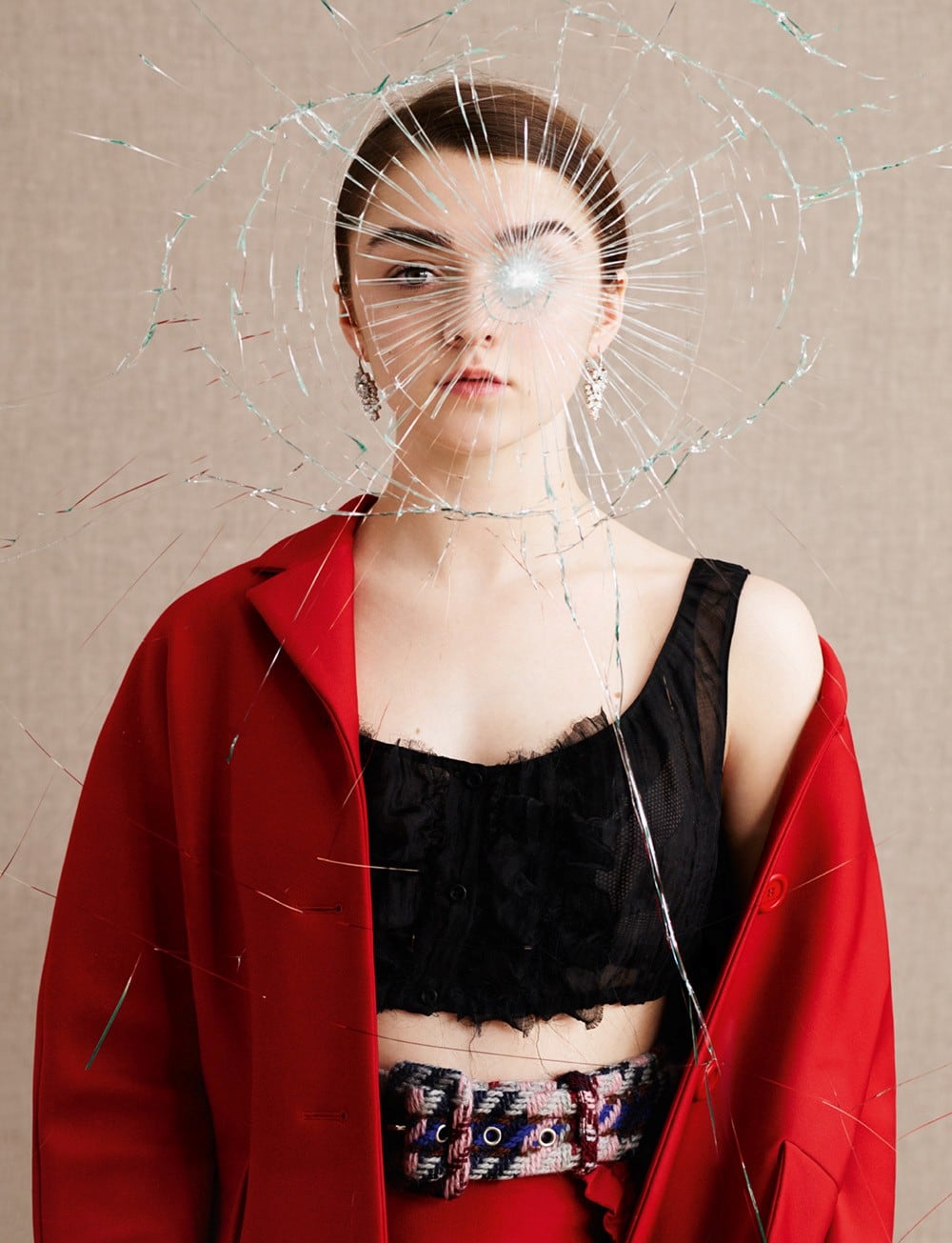 Maisie-Williams-Dazed-Confused-Magazine-2015-4