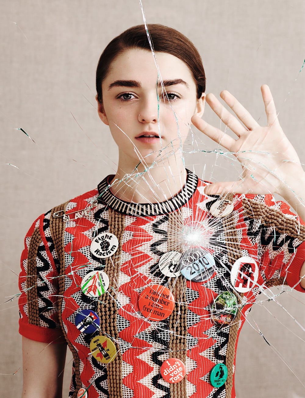 Maisie-Williams-Dazed-Confused-Magazine-2015-7