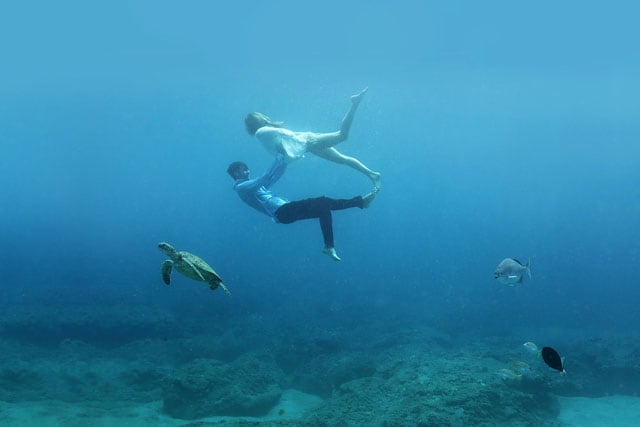 The-Underwater-Wedding-Portraits_1