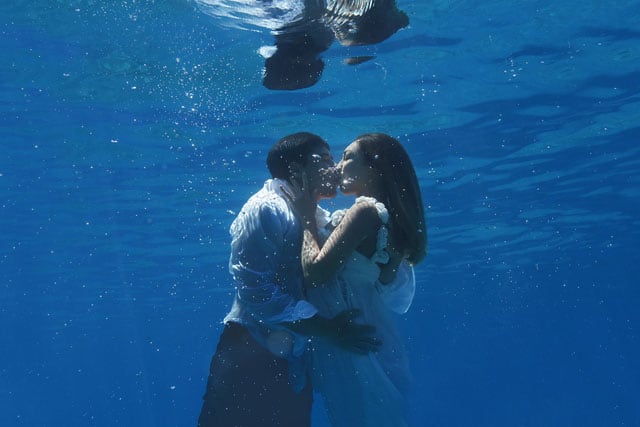 The-Underwater-Wedding-Portraits_13