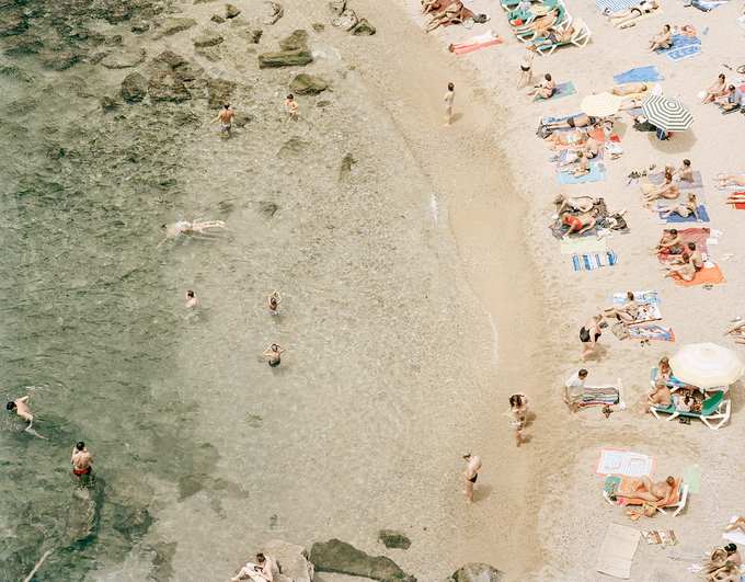 Crowded beach from above, beach, beach life, people, heat, summer, holiday, swimming, sea, water, fun, joy, flirt, enjoyment, sun, sunbathing, bikini, colorful, paradise, pleasure, tourism, Spain, photography, from above, rhythm, moment, painting like, people in miniature, Tenerif, Mallorca, Barcelona, Sitges, sociology