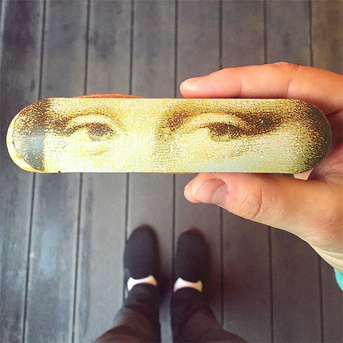Mona Liza Eclair By Fauchon