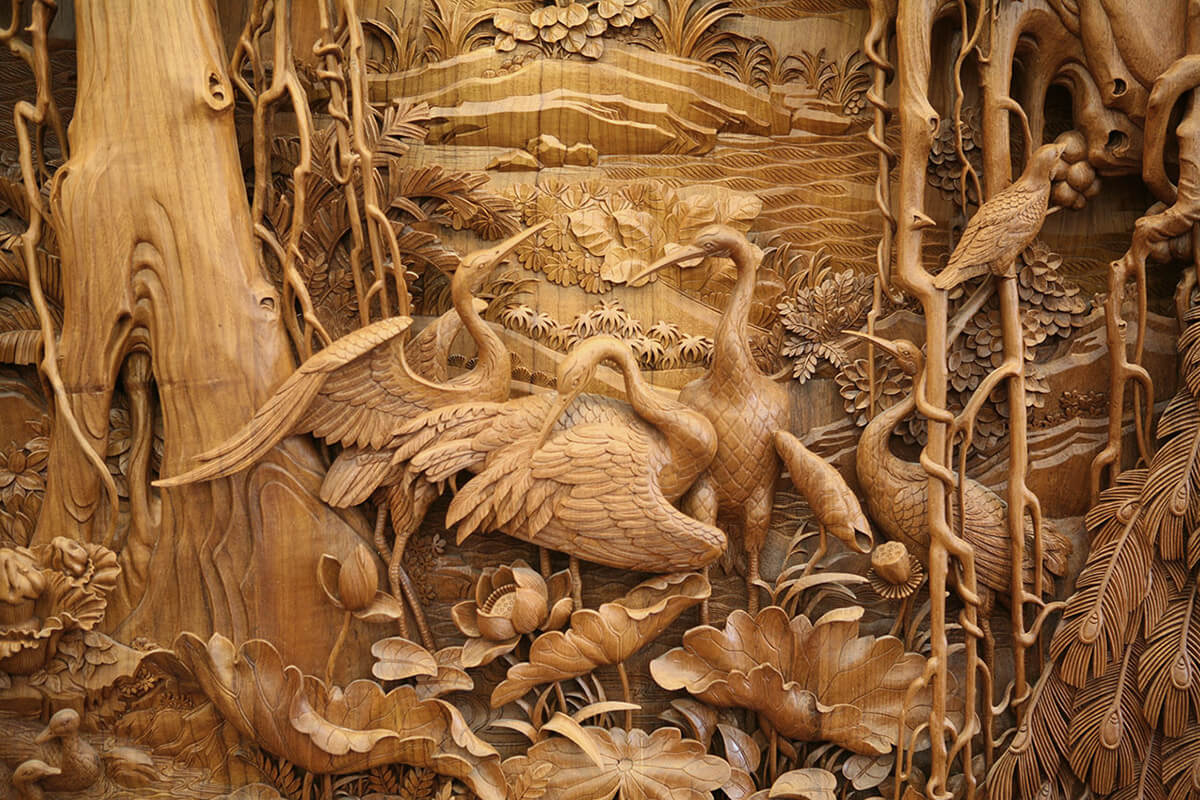 The Fine Detail of Traditional Chinese Dongyang Wood Carving | FreeYork