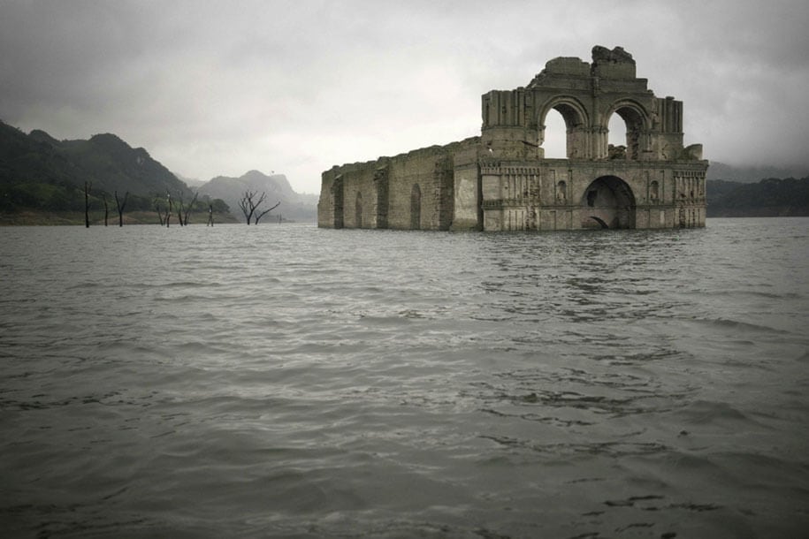 submerged-church-emergence-temple-santiago-quechula-mexico-5