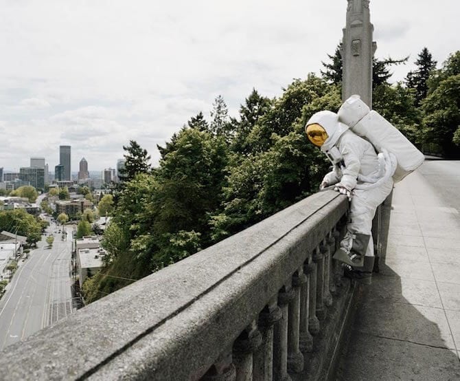 astronaut-suicides-photographer-neil-dacosta-freeyork-2
