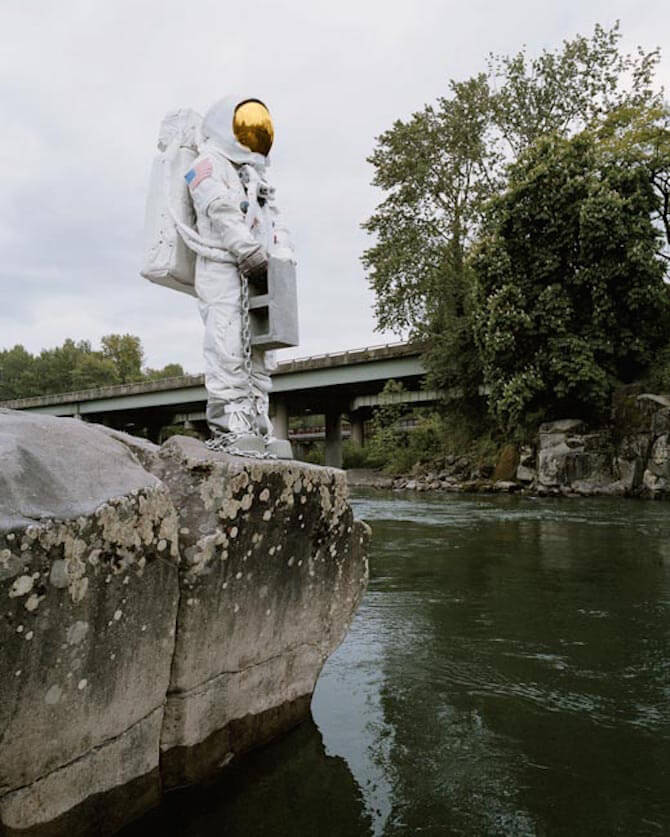 astronaut-suicides-photographer-neil-dacosta-freeyork-3