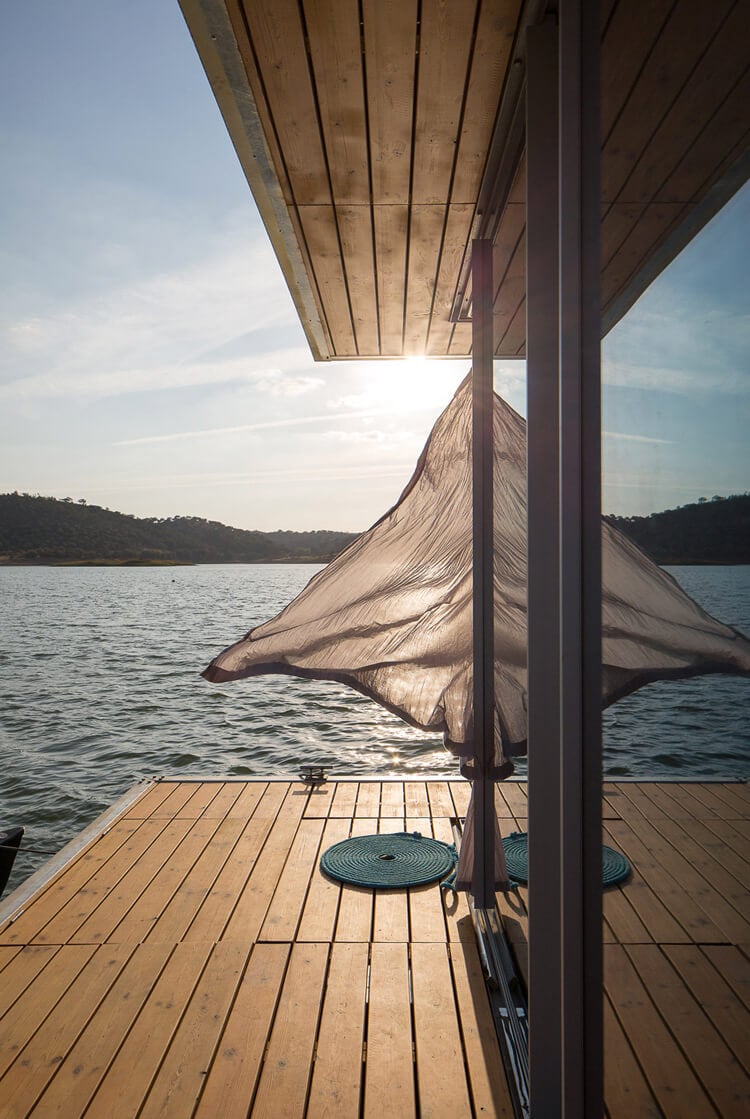 modular-floating-house-by-friday-7
