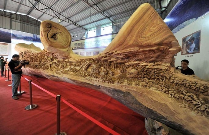 The World's Longest Wood Carving Masterpiece By Zheng Chunhui